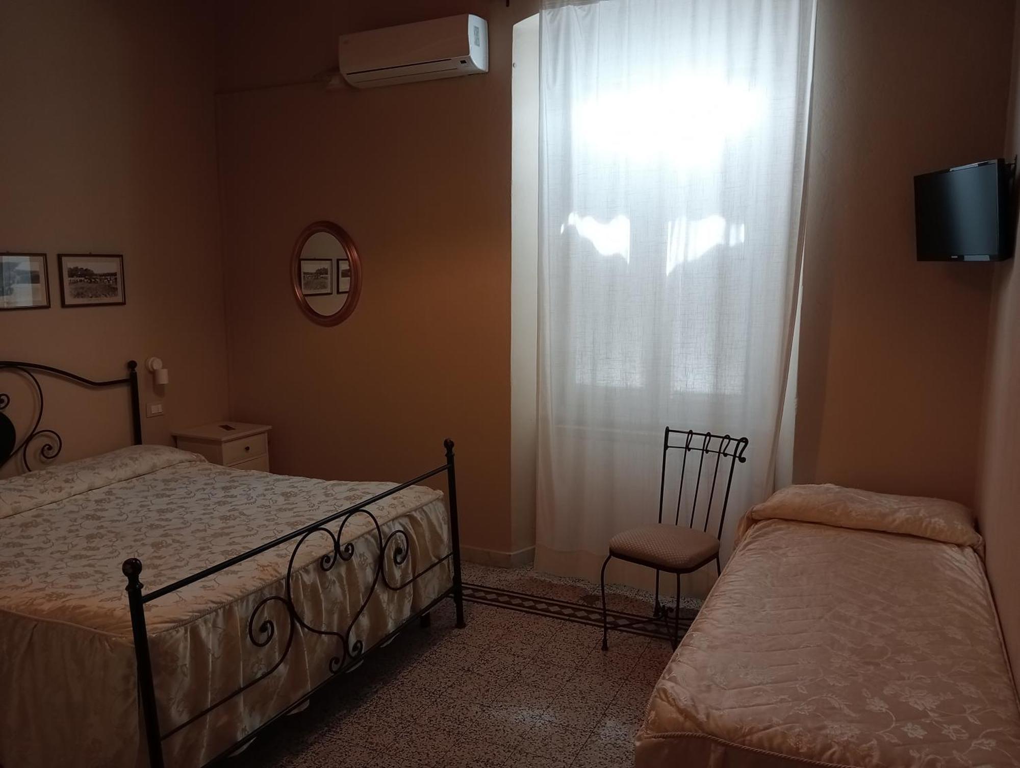 Buonanotte Rooms ลุคคา ภายนอก รูปภาพ