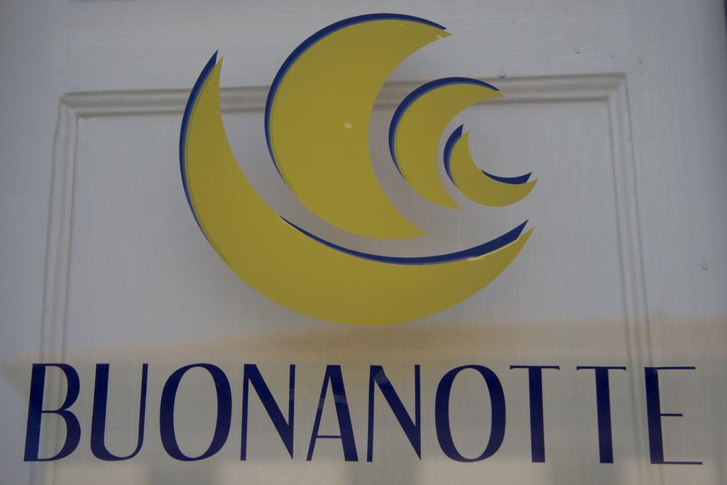 Buonanotte Rooms ลุคคา ภายนอก รูปภาพ